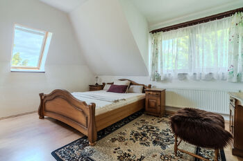 Prodej domu 371 m², Kořenec