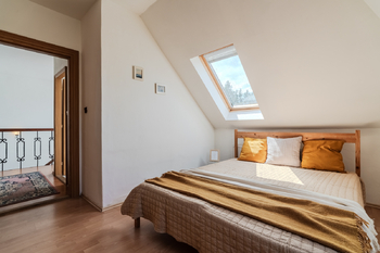 Prodej domu 371 m², Kořenec