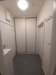 Pronájem bytu 1+kk v družstevním vlastnictví 33 m², Praha 9 - Střížkov