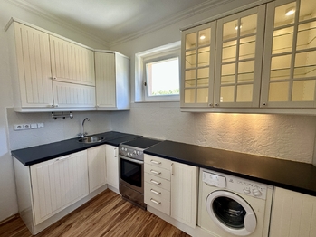 Prodej bytu 2+1 v osobním vlastnictví 57 m², Praha 5 - Velká Chuchle