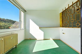 Prodej bytu 3+1 v osobním vlastnictví 82 m², Praha 8 - Kobylisy