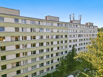 bytový dům - Prodej bytu 3+1 v osobním vlastnictví 70 m², Praha 8 - Karlín