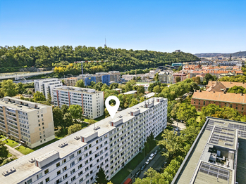 bytový dům - Prodej bytu 3+1 v osobním vlastnictví 70 m², Praha 8 - Karlín