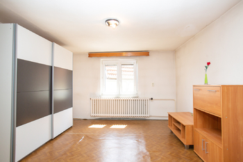 Prodej chaty / chalupy 89 m², Svépravice