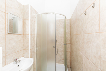 Byt 1+1 v 1 NP - Prodej nájemního domu 435 m², Ústí nad Labem