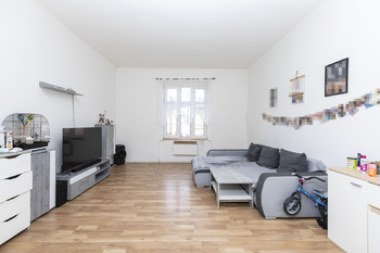 Byt 3+kk v 2 NP - Prodej nájemního domu 435 m², Ústí nad Labem