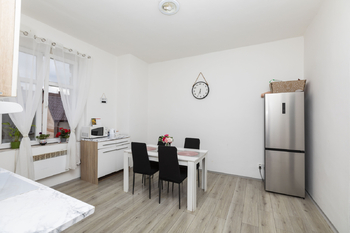 Byt 3+kk v 3 NP - Prodej nájemního domu 435 m², Ústí nad Labem