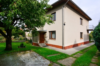Prodej domu 202 m², Hostivice