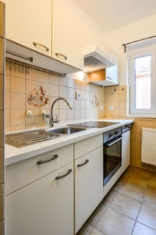 Prodej domu 202 m², Hostivice