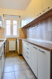 Prodej domu 202 m², Hostivice