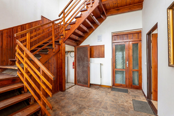 Prodej domu 202 m², Hostivice