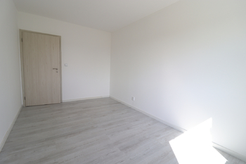 1. pokoj - Pronájem bytu 3+kk v osobním vlastnictví 75 m², Mšecké Žehrovice