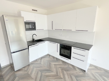 Kuchyňská linka - Pronájem bytu 2+kk v osobním vlastnictví 57 m², Praha 9 - Vysočany