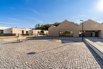 Prodej pozemku 969 m², Praha 6 - Lysolaje
