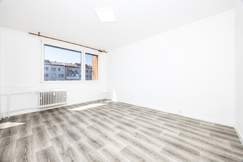 Obývací místnost - Pronájem bytu 1+1 v osobním vlastnictví 27 m², Most