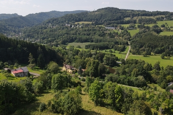 Prodej pozemku 6114 m², Líšný