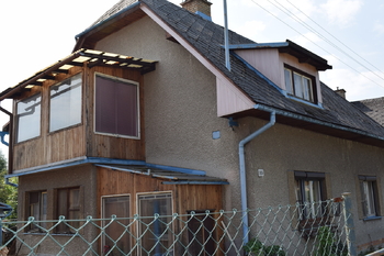 Vstupdo domu a veranda - Prodej domu 132 m², Jeseník