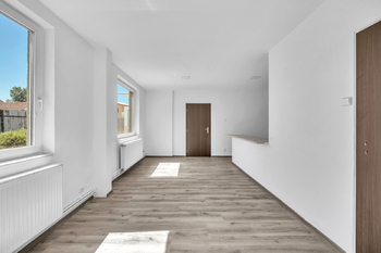 Pronájem obchodních prostor 30 m², Lysá nad Labem