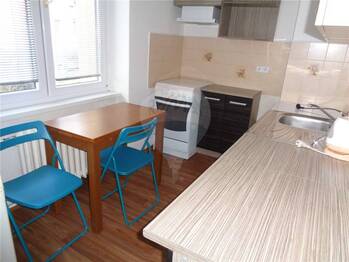 kuchyně - Pronájem bytu 1+1 v družstevním vlastnictví 33 m², Praha 5 - Radotín 