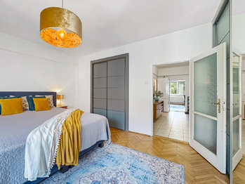 Prodej bytu 3+1 v osobním vlastnictví 84 m², Praha 10 - Vršovice