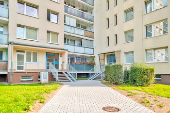 Prodej bytu 2+kk v osobním vlastnictví 42 m², Praha 5 - Stodůlky