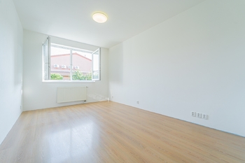 Prodej bytu 2+kk v osobním vlastnictví 51 m², Nehvizdy