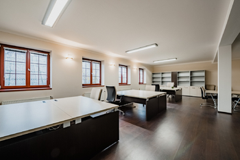Prodej kancelářských prostor 214 m², Tábor