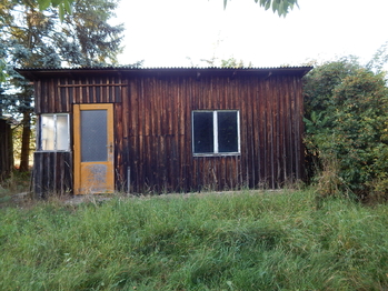 Chata - Prodej pozemku 1355 m², Břežany