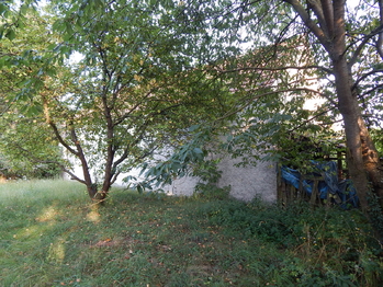 Pohled na sousední nemovitost - Prodej pozemku 1355 m², Břežany