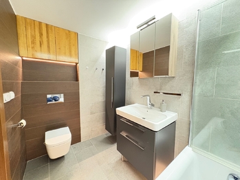 Prodej bytu 3+1 v osobním vlastnictví 63 m², Praha 9 - Újezd nad Lesy