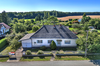 Prodej domu 157 m², Mžany