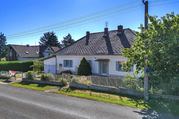 Prodej domu 157 m², Mžany