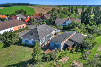 Prodej domu 157 m², Mžany
