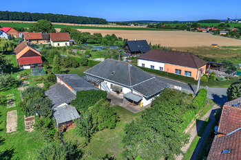 Prodej domu 157 m², Mžany