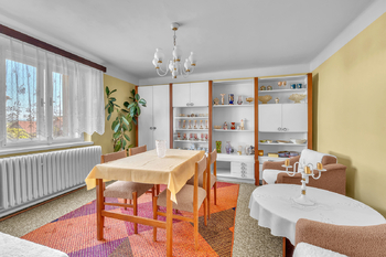 Prodej domu 157 m², Mžany