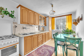 Prodej domu 157 m², Mžany