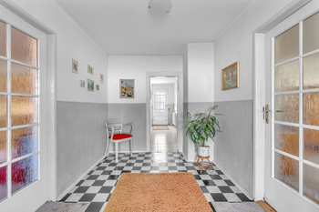 Prodej domu 157 m², Mžany