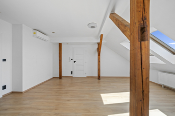 Obývací pokoj - Prodej bytu 3+kk v osobním vlastnictví 64 m², Hradec Králové
