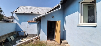 Pohled na dům z dvorku - Prodej domu 38 m², Studnice