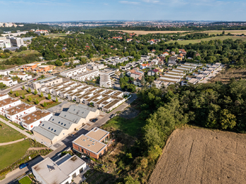 Prodej pozemku 1353 m², Praha 6 - Lysolaje