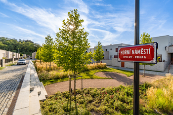 Prodej pozemku 1353 m², Praha 6 - Lysolaje