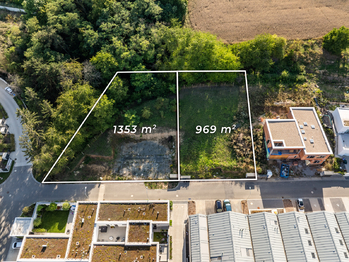 Prodej pozemku 1353 m², Praha 6 - Lysolaje