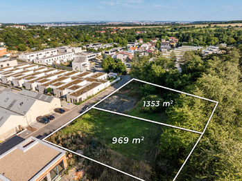 Prodej pozemku 1353 m², Praha 6 - Lysolaje