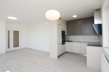 Pronájem bytu 4+kk v družstevním vlastnictví 131 m², Praha 5 - Hlubočepy
