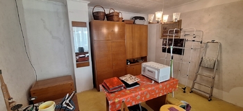 Pokoj v 1. domě - Prodej domu 81 m², Rousínov