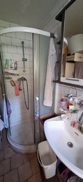 Koupelna s WC - Prodej domu 81 m², Rousínov