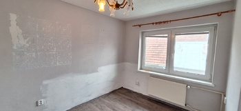 Druhý pokoj v 1. patře - Prodej domu 81 m², Rousínov