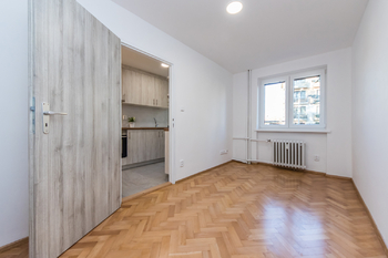 Pronájem bytu 3+1 v osobním vlastnictví 56 m², Praha 5 - Zbraslav