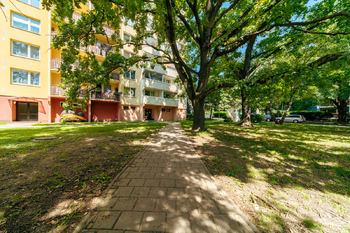 Prodej bytu 5+kk, 78 m², se zaskleným balkónem, v klidné lokalitě, ulice Uzbecká, Brno‑Bohunice - Prodej bytu 5+kk v družstevním vlastnictví 78 m², Brno