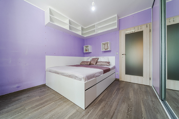 Prodej bytu 5+kk, 78 m², se zaskleným balkónem, v klidné lokalitě, ulice Uzbecká, Brno‑Bohunice - Prodej bytu 5+kk v družstevním vlastnictví 78 m², Brno